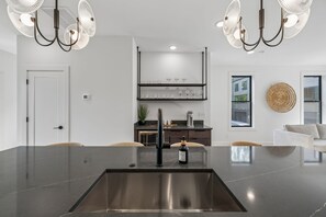 Interior - Iconic retreat w/ exclusive rooftop lounge & spa! (Nashville)
