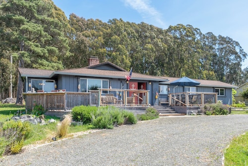 DustOff Sand | 3BR Coastal Vacation home in Fort Bragg