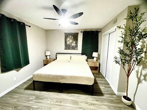 3 bedrooms, iron/ironing board, WiFi, bed sheets