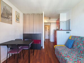 Kitchen / Dining Room - Port de la Gavine I by Interhome (Hyères)