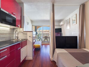 Internet - Port de la Gavine I by Interhome (Hyères)