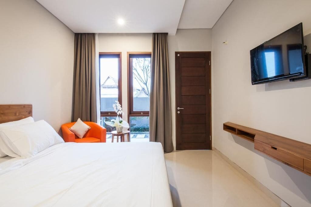 Phòng đôi Deluxe | Két bảo mật tại phòng, bàn, màn/rèm cản sáng, bàn ủi/dụng cụ ủi quần áo 