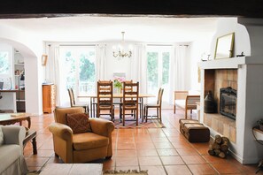 Living area - Le Vieux Moulin Cotignac – Perfect Base to Explore Provence. (Cotignac)
