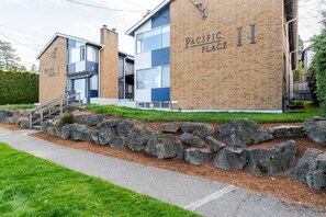 Exterior - Blueground | Lawton Park, view, nr Discovery Park (Seattle)