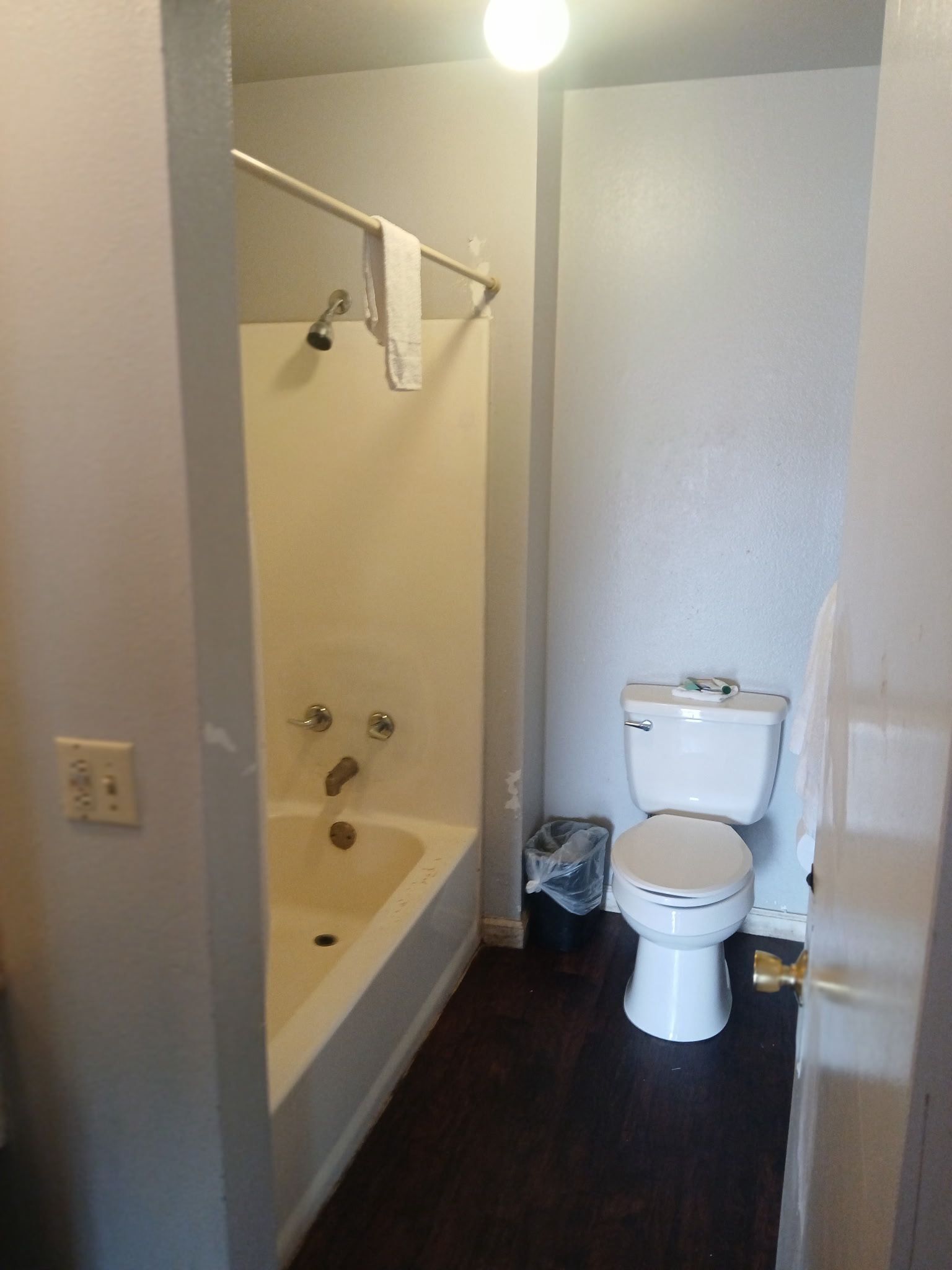 Economy Single Room | Bathroom