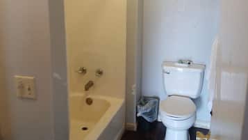 Economy Single Room | Bathroom