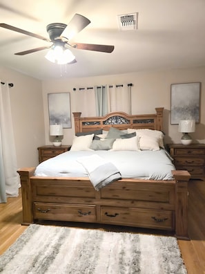 3 Schlafzimmer, Bügeleisen/Bügelbrett, WLAN, Bettwäsche