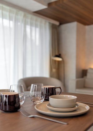 Quarto triplo superluxo | Parte interna