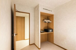 Luxury Triple Room | Interior - Hotel EN-YO (Tokyo)
