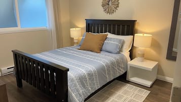 2 Schlafzimmer, Schreibtisch, BĂŒgeleisen/BĂŒgelbrett, Reisekinderbett