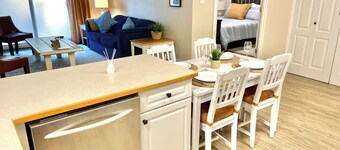 Spacious 2 BR Suite, Family Friendly, near Colwood Waterfront, Royal Roads