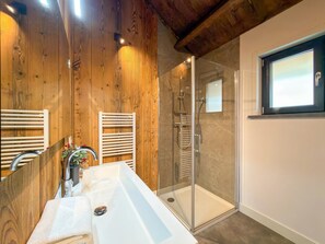 Shower - Nice apartment by a lake with beautiful views (Afritz am See)