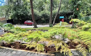 Property grounds - Private house in Avándaro for 8 : jacuzzi included : 5 min to town (Valle de Bravo)