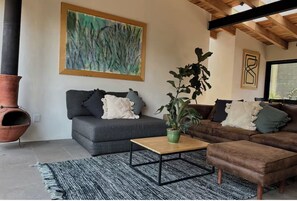 Living area - Private house in Avándaro for 8 : jacuzzi included : 5 min to town (Valle de Bravo)