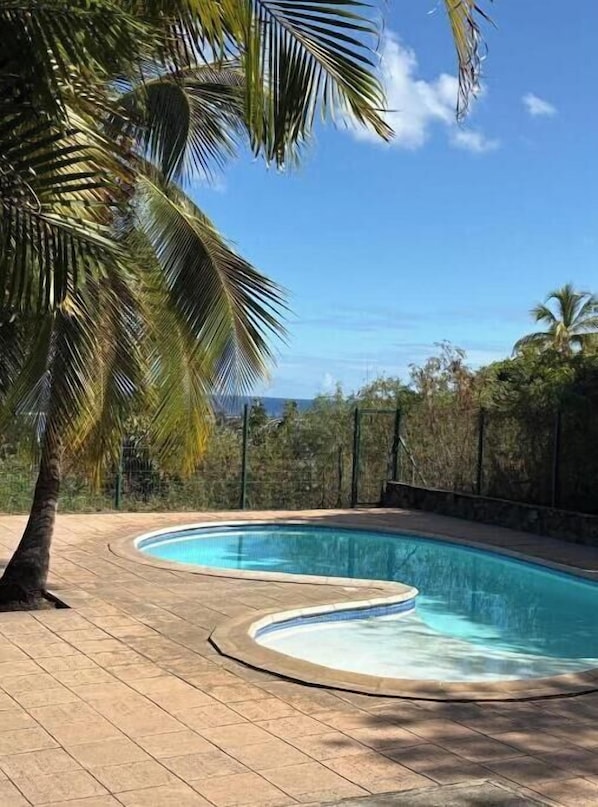 Pool - Cosy Cap Paradis 974 apartment 8 minutes from the lagoon. Ideal for a couple. (Saint-Paul)