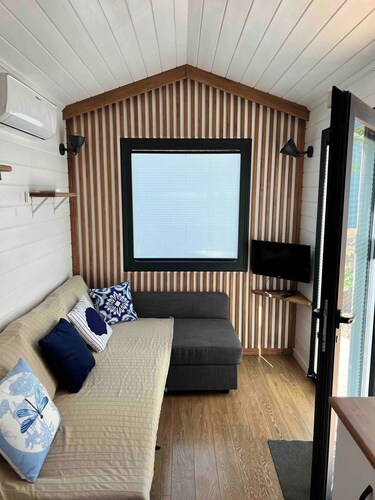 Tinyweeny House 15min to Ist Airport