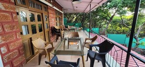 Deluxe Room | Outdoor dining - Godai Heritage (Mahabaleshwar)