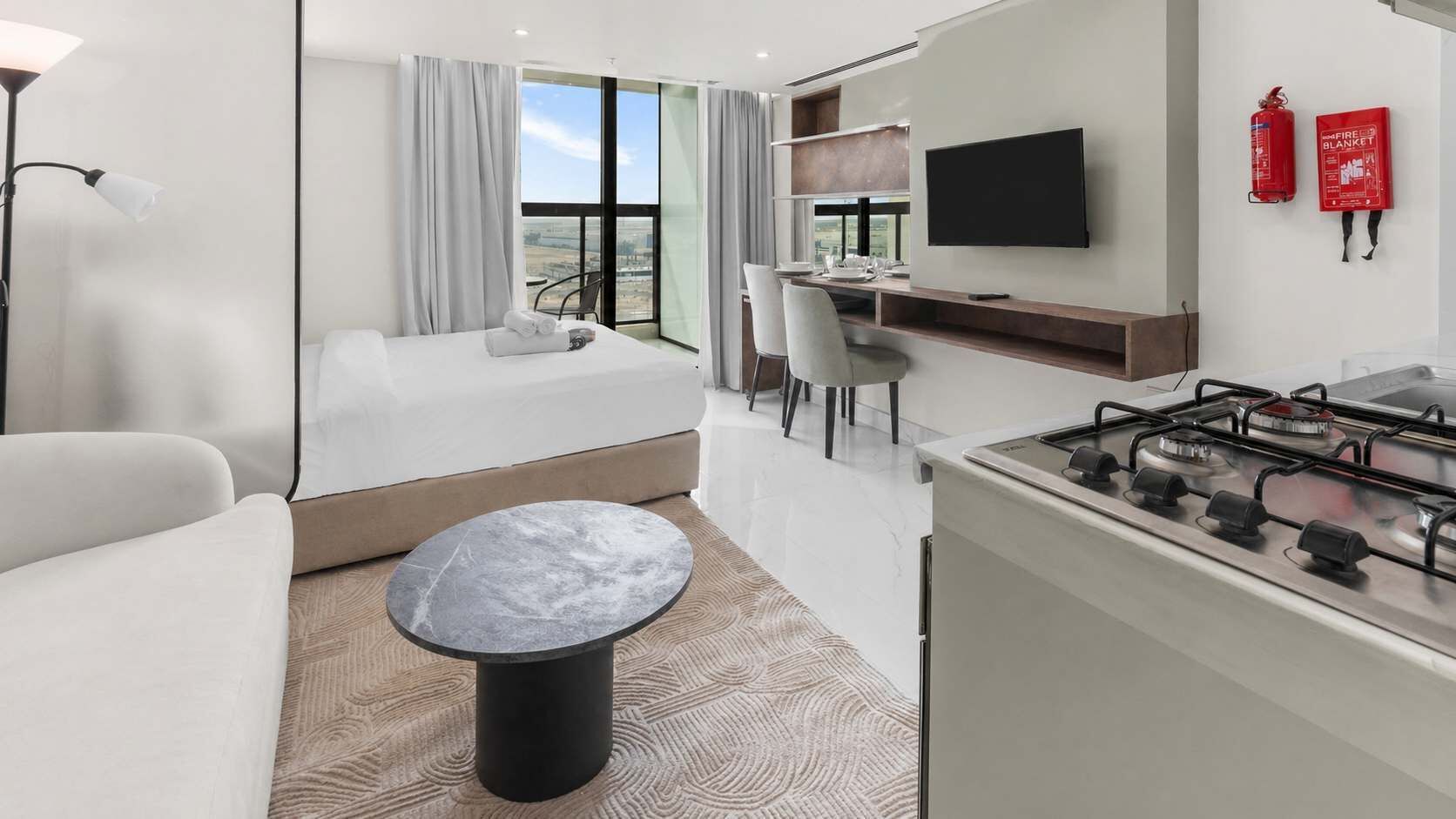 Iron/ironing board, WiFi, bed sheets