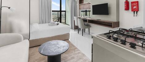 Iron/ironing board, WiFi, bed sheets