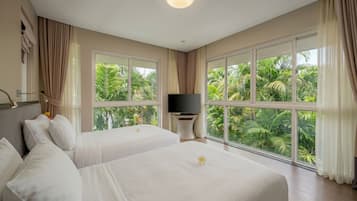 Deluxe Villa, 4 Bedrooms, Pool View