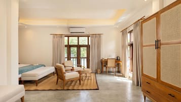 Habitación cuádruple de lujo, balcón, vista a la alberca | Wifi gratis y acceso para silla de ruedas