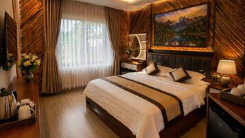 Deluxe Double Room, Garden View