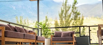 Modern 3 bedroom apartment with terrace and views near the lagoon.
