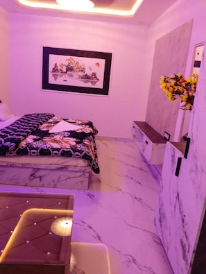 Habitación de lujo | Wifi gratis y ropa de cama 