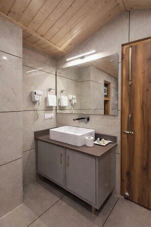 Estudi Deluxe, vistes a la muntanya | Bany