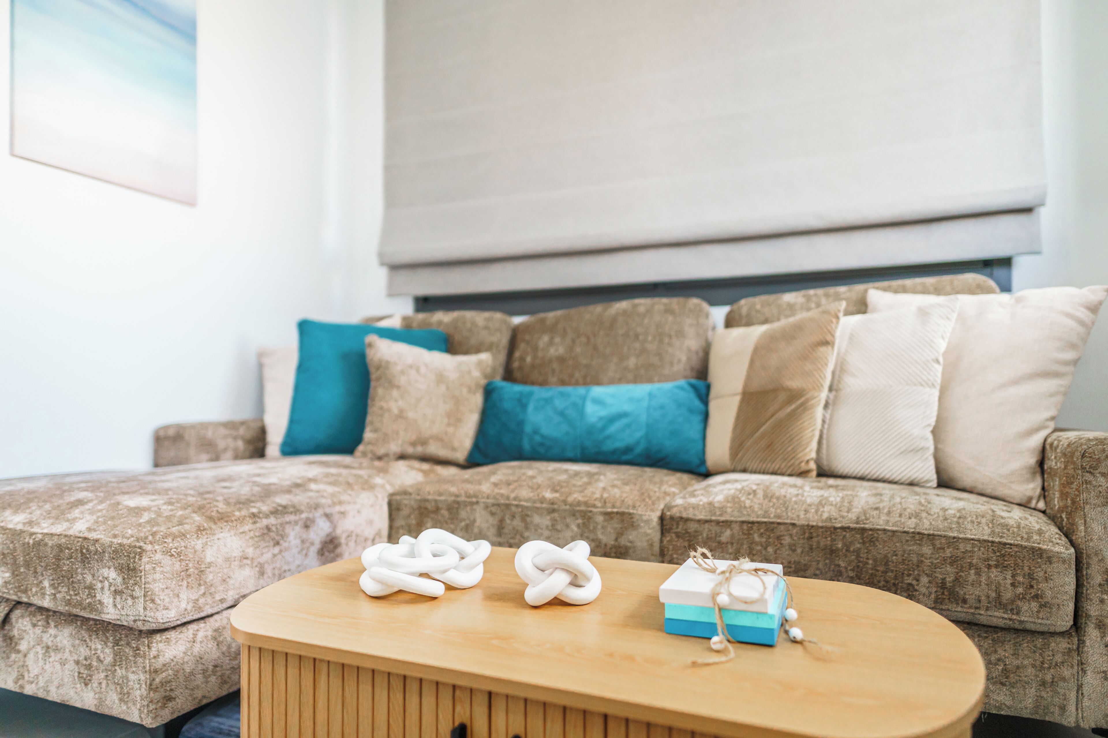 Apartment, Balcony, City View | Living area