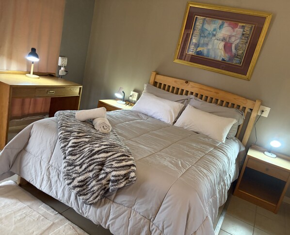 2 chambres, fer et planche à repasser, accès au Wi-Fi (inclus)