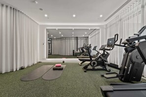 Fitness facility - Stylish 2-Bed Stay Near Canberra Centre (Dickson)