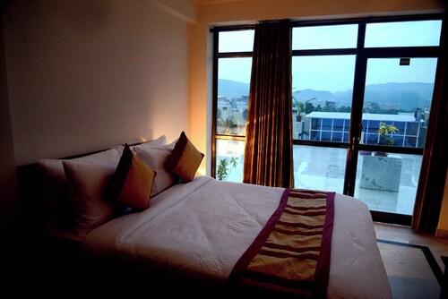 Hotel Roselle Heights 