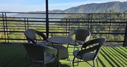 Dharvi Kasauli Heavens