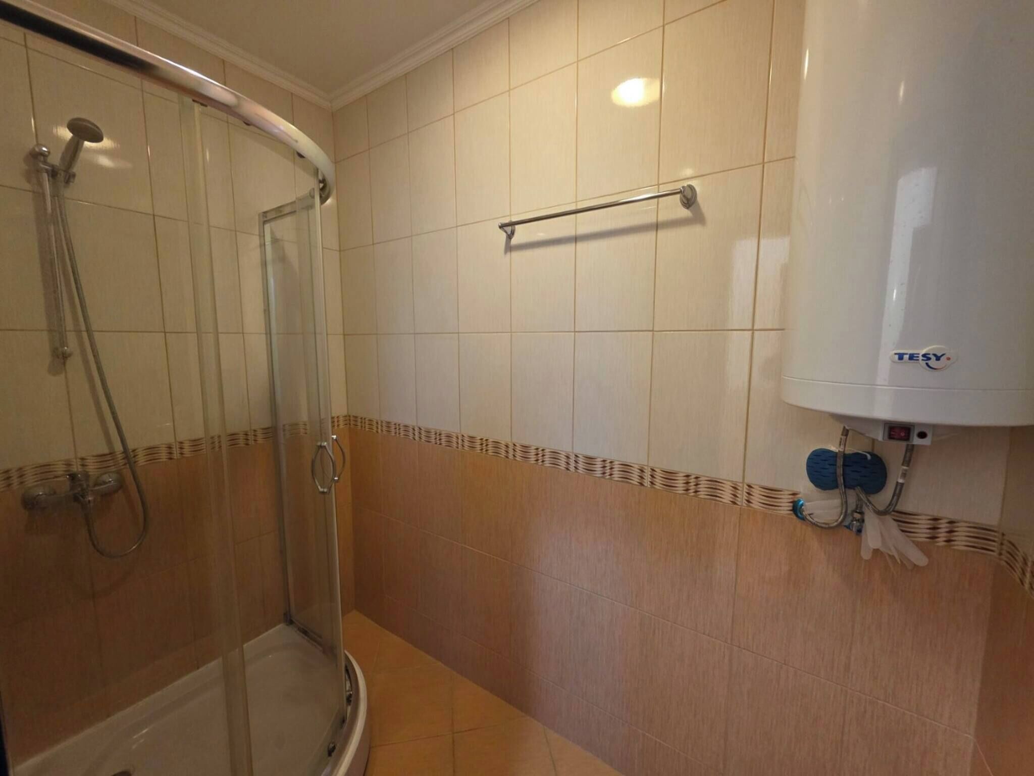 Douche, serviettes fournies
