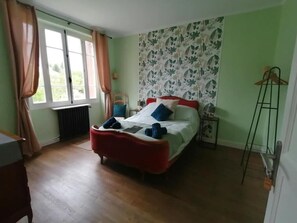 Room - Trecastle (Châlus)