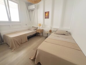 Room - Vrbo Property (Sainte-Luce)
