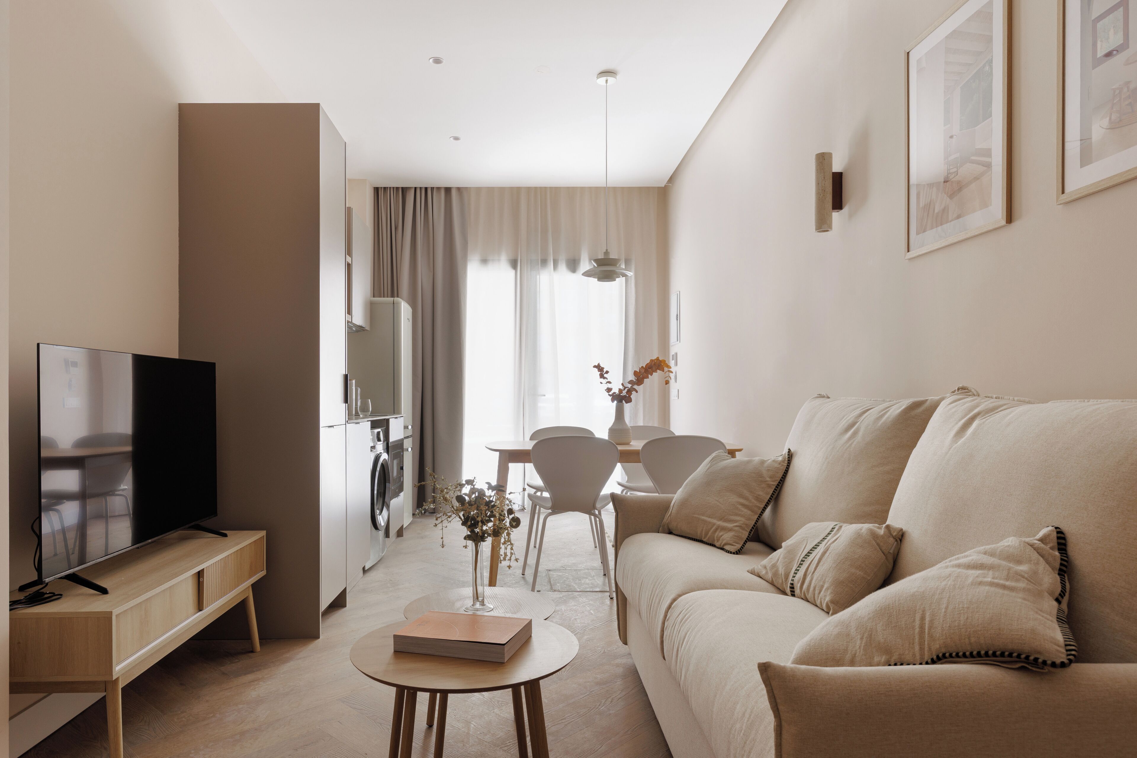 TV connectée de 55 pouces avec chaînes numériques