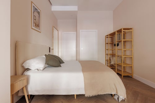 MH Apartments Blasco Valencia