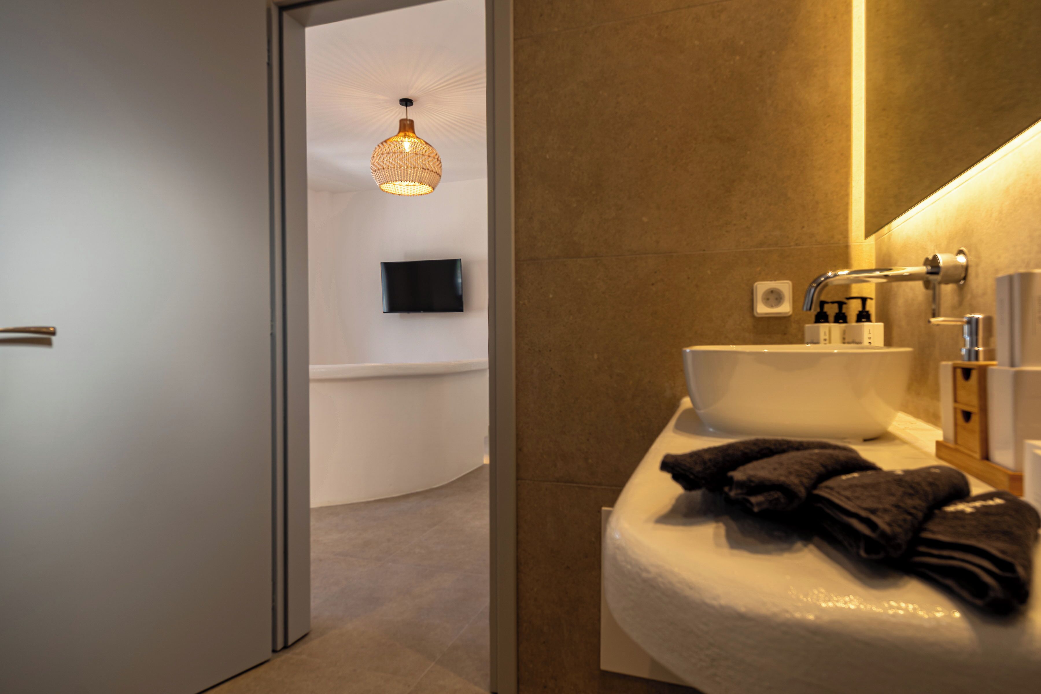 Superior Apartment, Beach View | Bathroom