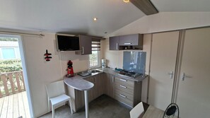 Private kitchen - Mobile home Bungalow Port-la-Nouvelle (Port-la-Nouvelle)