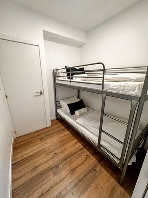 Iron/ironing board, free WiFi - In Spain, Madrid (Madrid)