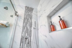 Regadera y bidet 