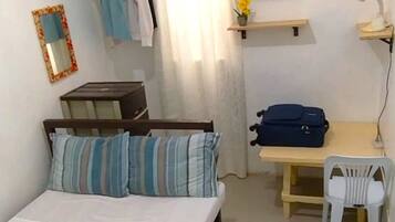 2 bedrooms, iron/ironing board, internet, bed sheets