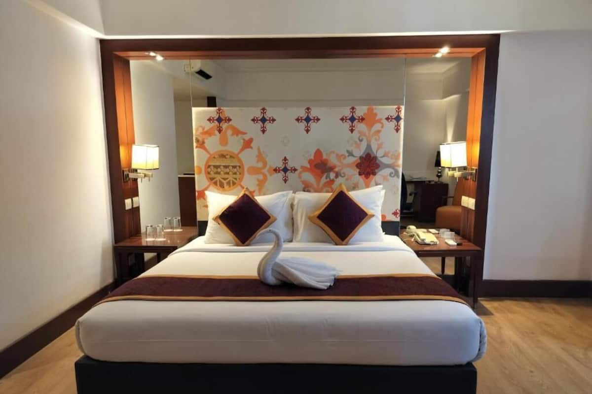 Premium Double Room, City View