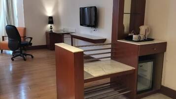 Kamar Double Premium, pemandangan kota | Interior