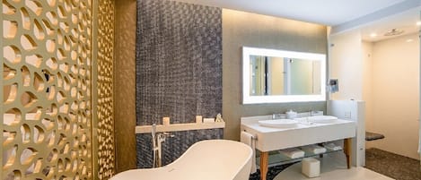 Douche, articles de toilette écologiques, sÚche-cheveux, bidet