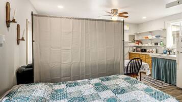 Internet, bed sheets