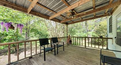 Private Deck & Yard: Pet-Friendly Noble Getaway