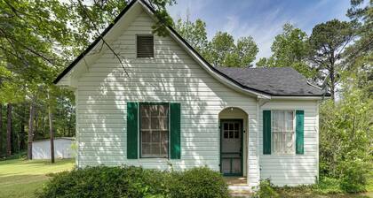 Private Deck & Yard: Pet-Friendly Noble Getaway